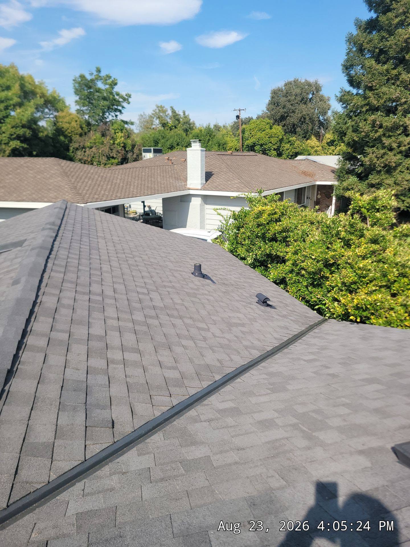 New composition shingle roof on a Sacramento home